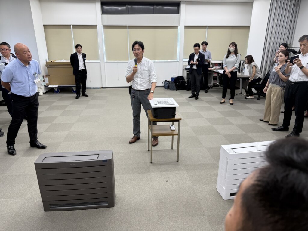 柏市　松尾先生　勉強会　ダイキン　床置き型エアコン　ココタス　