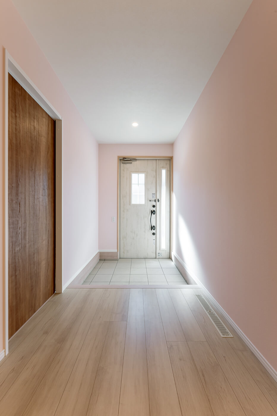 リクシル　玄関
