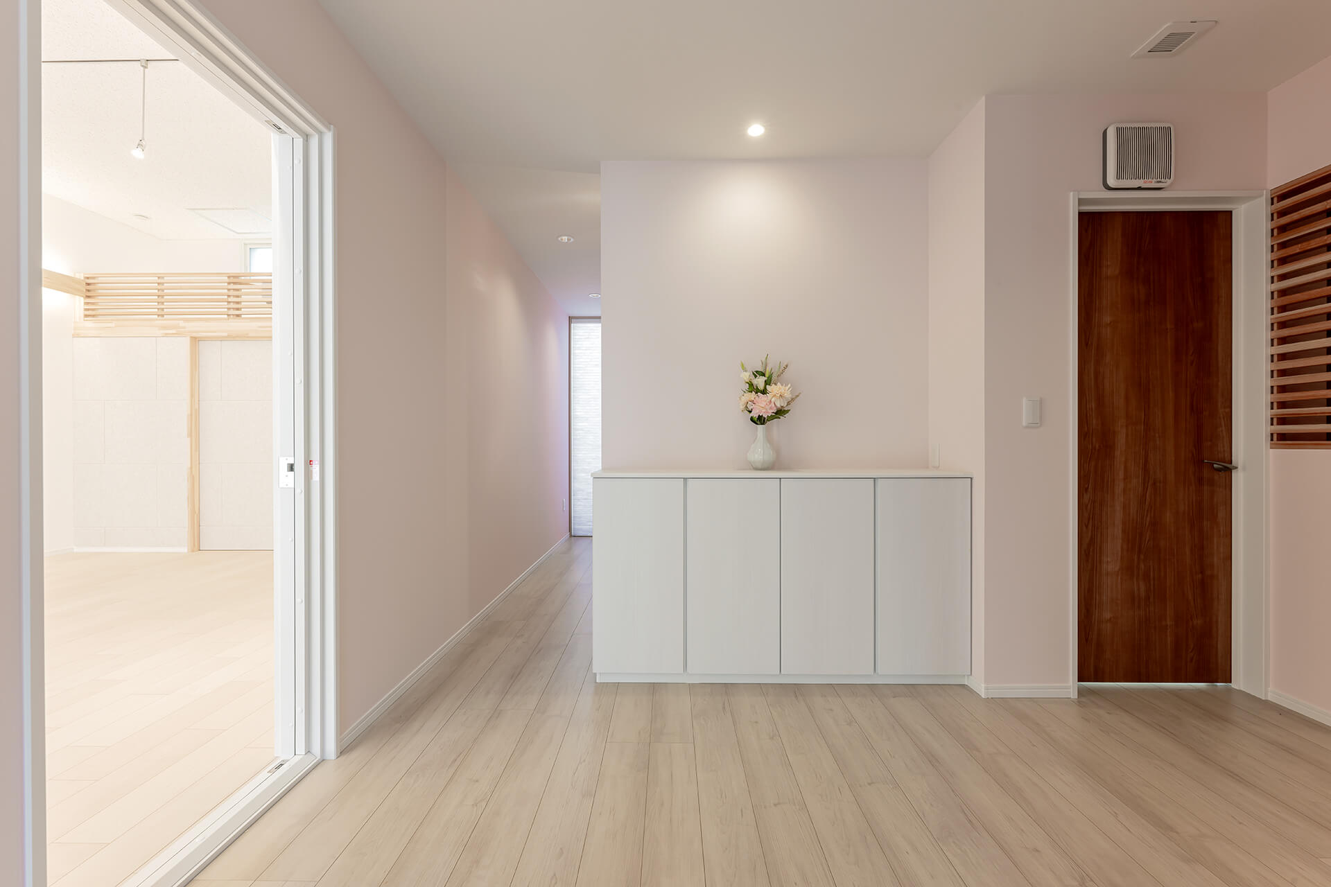 我孫子市　
玄関ホール