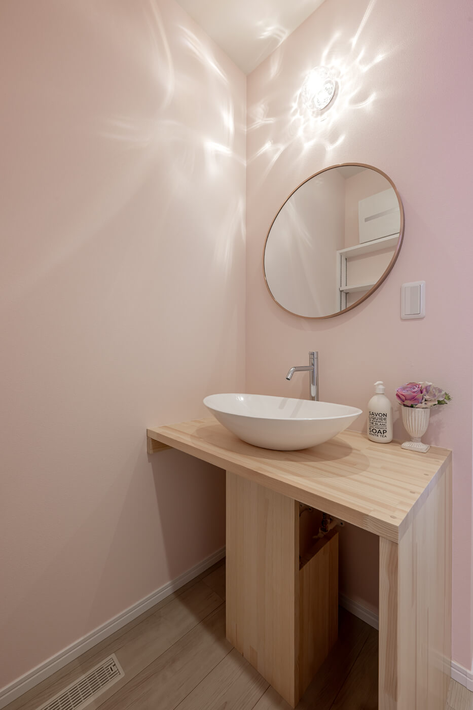 洗面化粧台　造作